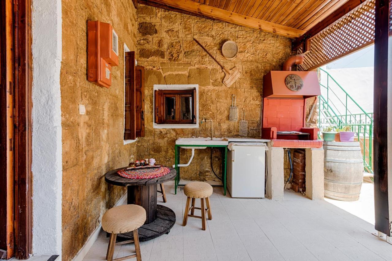 Hara'S Traditional Detached House In Malona Malona Village エクステリア 写真