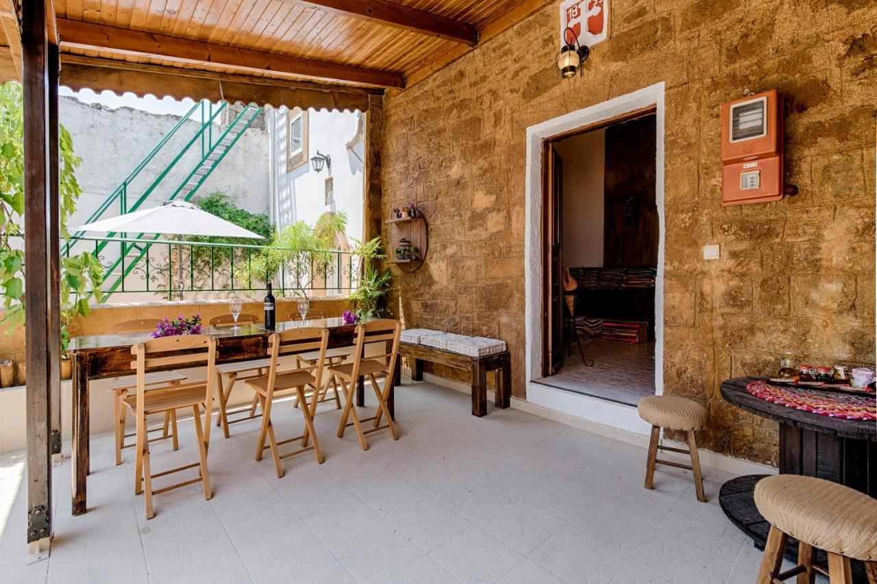 Hara'S Traditional Detached House In Malona Malona Village エクステリア 写真