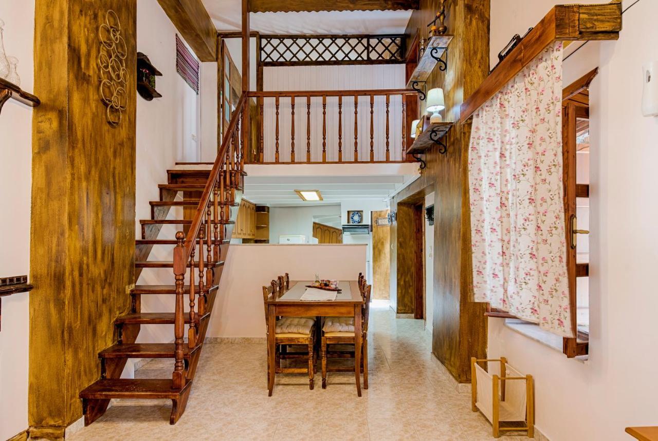 Hara'S Traditional Detached House In Malona Malona Village エクステリア 写真